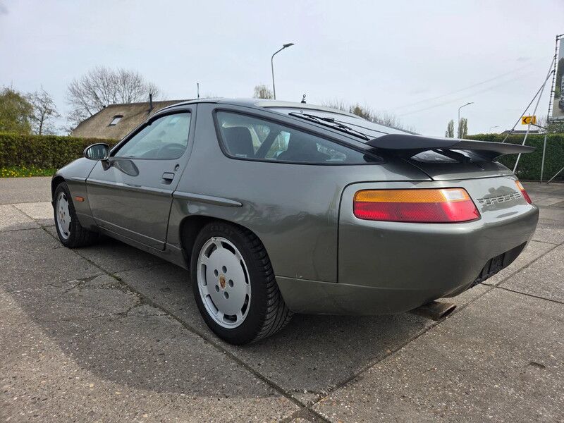Porsche 928 S4 8-cilinder 32 kleppen - Coupé: foto 3 Porsche 928 S4 8-cilinder 32 kleppen - Coupé: foto 3