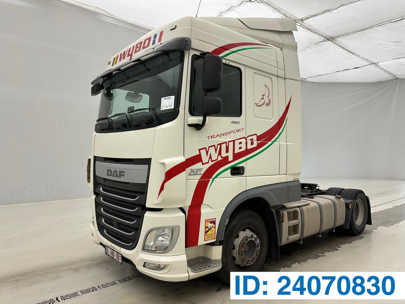 DAF XF 460 Space Cab - Cabeza tractora: foto 1 DAF XF 460 Space Cab - Cabeza tractora: foto 1