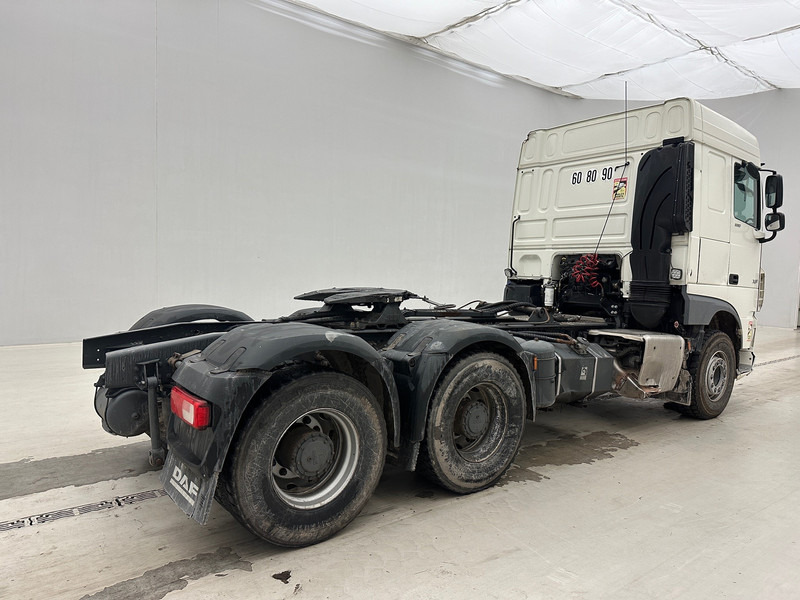 DAF XF 530 Space Cab - 6x4 - Cabeza tractora: foto 5 DAF XF 530 Space Cab - 6x4 - Cabeza tractora: foto 5