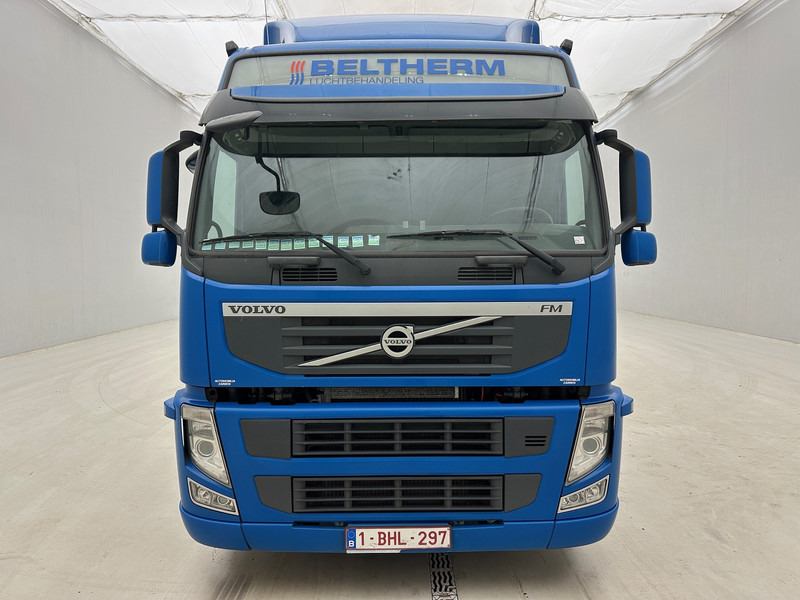 Volvo FM 370 + Renders Tautliner X-steering - Cabeza tractora: foto 2 Volvo FM 370 + Renders Tautliner X-steering - Cabeza tractora: foto 2