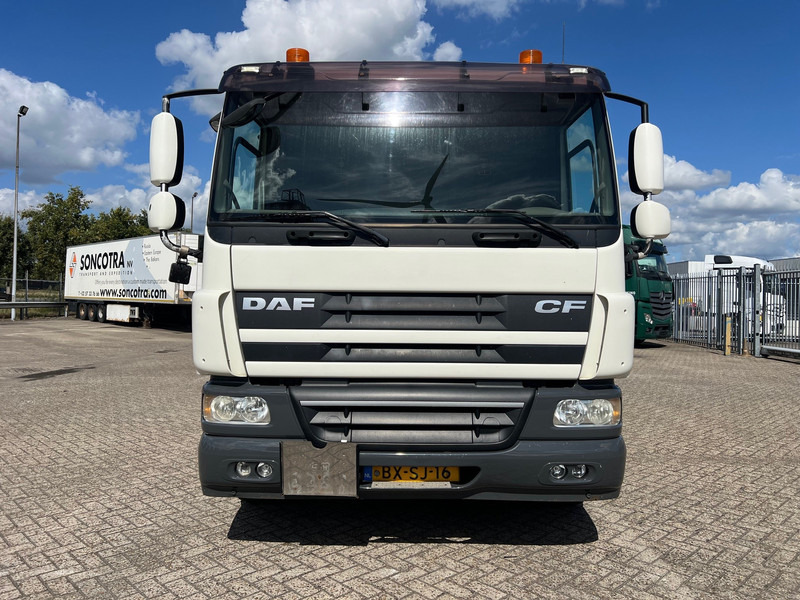 DAF CF75.310 - 6x2 - Cisterna camión: foto 2 DAF CF75.310 - 6x2 - Cisterna camión: foto 2