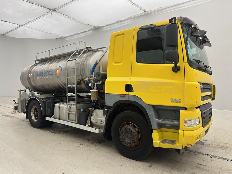 DAF CF85.360* - Cisterna camión: foto 3 DAF CF85.360* - Cisterna camión: foto 3