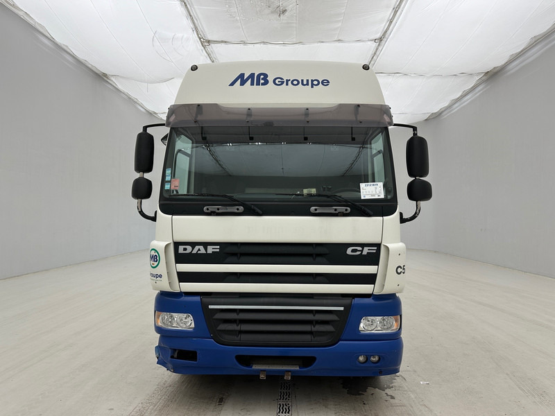 DAF CF85.410 - Camión caja cerrada: foto 2 DAF CF85.410 - Camión caja cerrada: foto 2