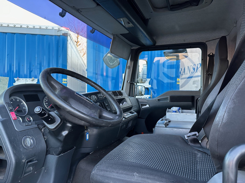 Frigorífico camión MAN TGM 18.250: foto 8