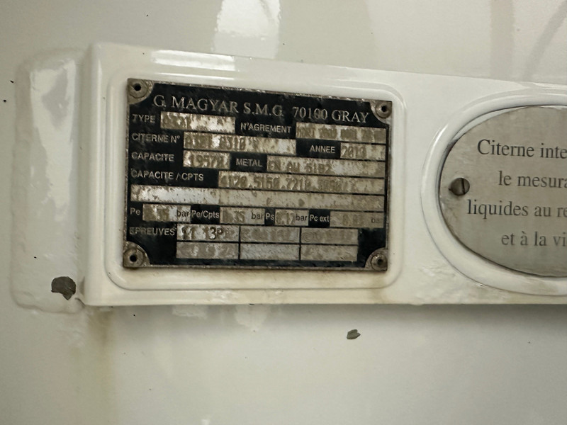 MAN TGM 26.340 - 6x2 - Cisterna camión: foto 4 MAN TGM 26.340 - 6x2 - Cisterna camión: foto 4