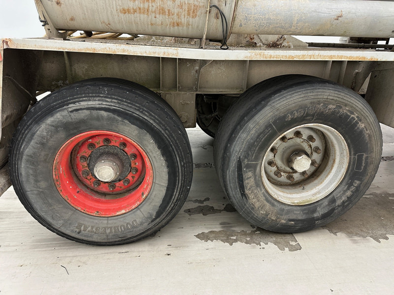 MOL Mixer 10 cub - Semirremolque hormigonera: foto 4 MOL Mixer 10 cub - Semirremolque hormigonera: foto 4