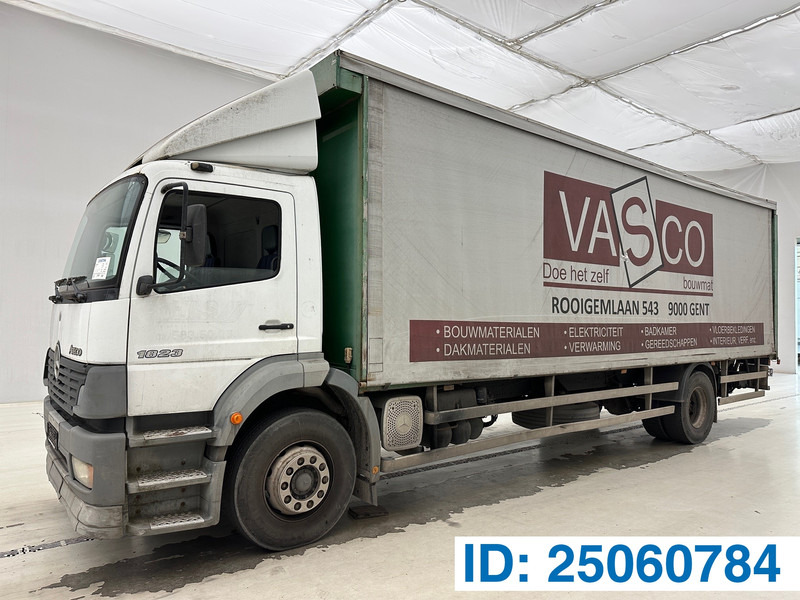 Mercedes-Benz Atego 1823 - Camión lona: foto 1 Mercedes-Benz Atego 1823 - Camión lona: foto 1
