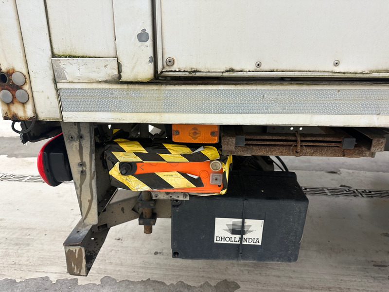 Renault D12 - Camión caja cerrada: foto 5 Renault D12 - Camión caja cerrada: foto 5