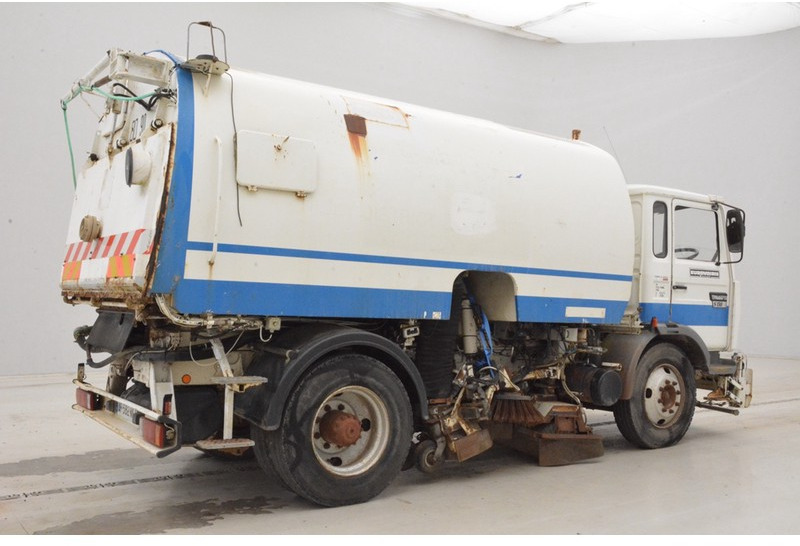 Renault Midliner S150 - RHD - Barredora vial: foto 5 Renault Midliner S150 - RHD - Barredora vial: foto 5