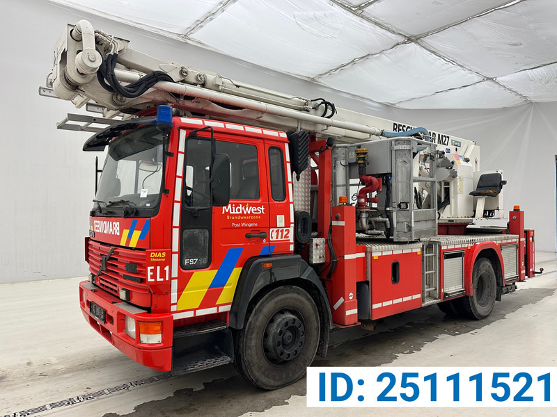 Volvo FS7 - Camión de bomberos: foto 1 Volvo FS7 - Camión de bomberos: foto 1