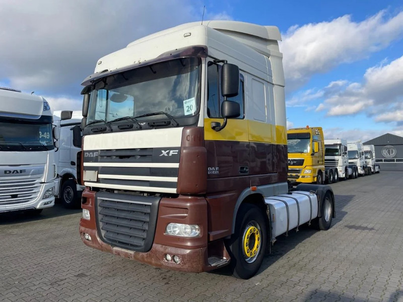 DAF XF 105.410 Spacecab Euro 5 - Cabeza tractora: foto 1 DAF XF 105.410 Spacecab Euro 5 - Cabeza tractora: foto 1