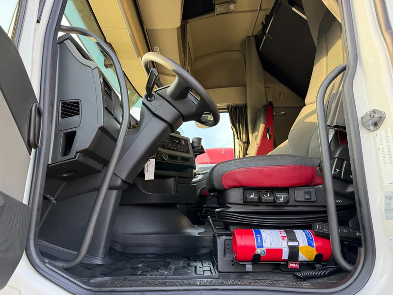 Volvo FH 500 Globetrotter Euro 6 - Cabeza tractora: foto 5 Volvo FH 500 Globetrotter Euro 6 - Cabeza tractora: foto 5