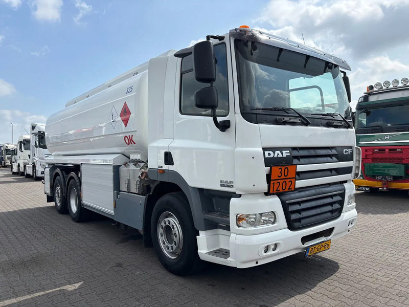 DAF CF 85.360 6X2 Euro 5 21300 Liter Fueltank - Cisterna camión: foto 2 DAF CF 85.360 6X2 Euro 5 21300 Liter Fueltank - Cisterna camión: foto 2