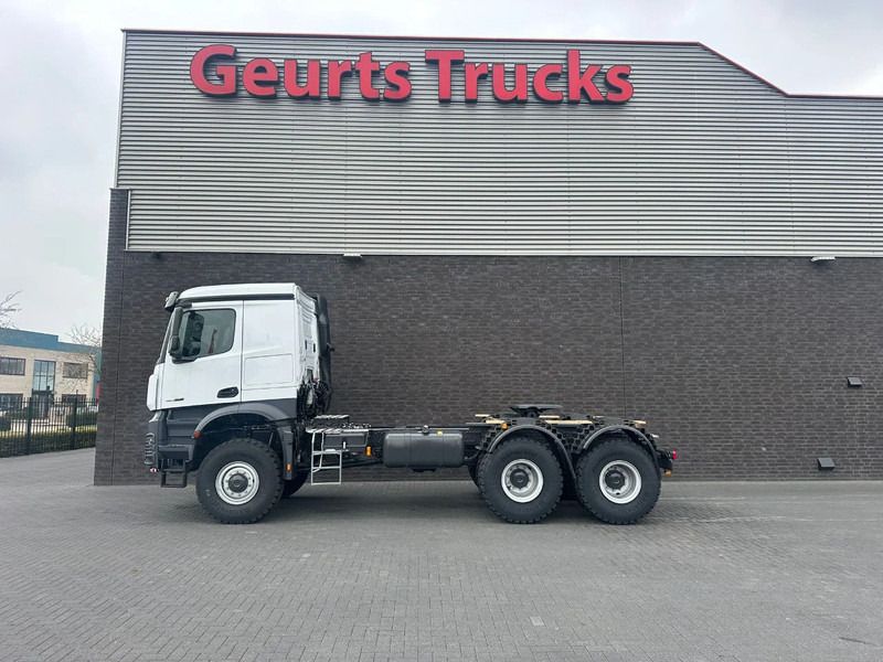 Mercedes-Benz Arocs 4052 AS 6X6 HEAVY DUTY PRIME MOVERS NEW 4 UNITS IN STOCK !!!! - Cabeza tractora: foto 1 Mercedes-Benz Arocs 4052 AS 6X6 HEAVY DUTY PRIME MOVERS NEW 4 UNITS IN STOCK !!!! - Cabeza tractora: foto 1