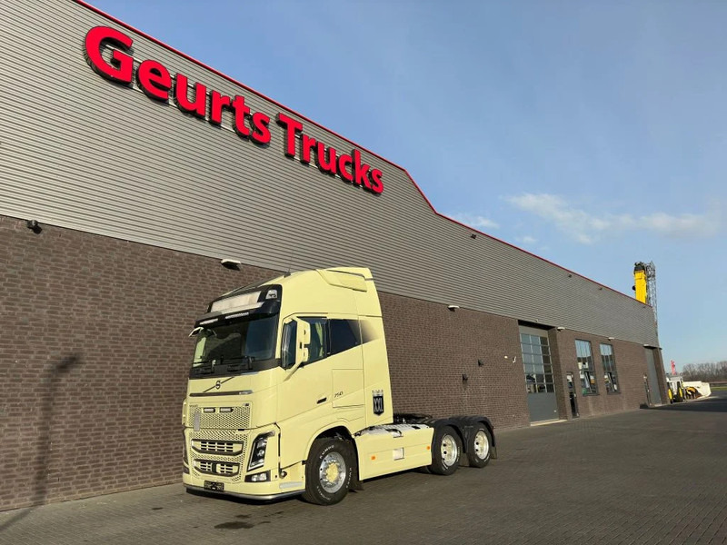Volvo FH 16.750 6X4 XXL CABINE TREKKER/SZM/TRACTOR - Cabeza tractora: foto 2 Volvo FH 16.750 6X4 XXL CABINE TREKKER/SZM/TRACTOR - Cabeza tractora: foto 2
