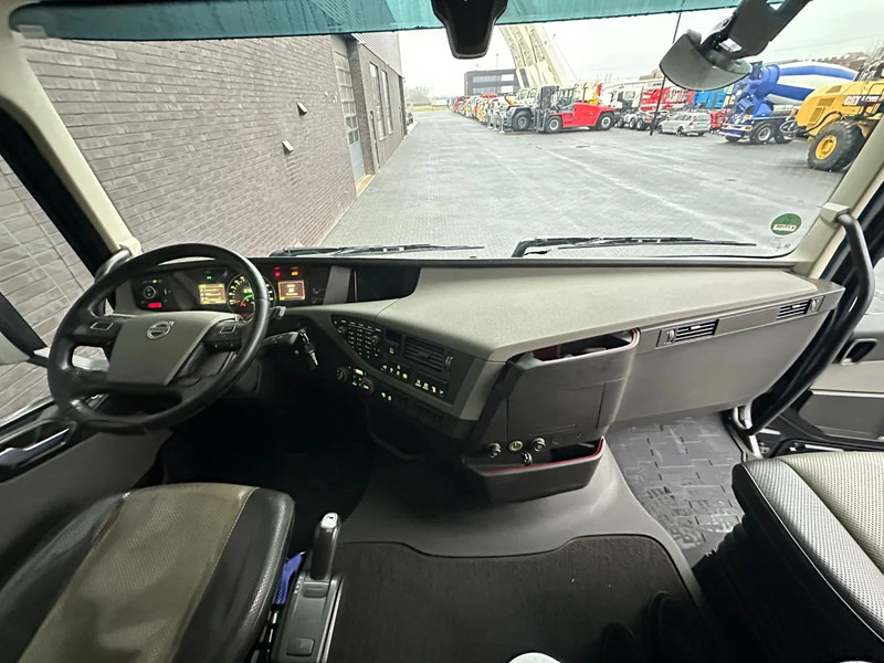 Leasing financiero de Volvo FH 540 6X4 TREKKER/TRACTOR/SZM EURO 6 HYDRAULIC leasing Volvo FH 540 6X4 TREKKER/TRACTOR/SZM EURO 6 HYDRAULIC: foto 18