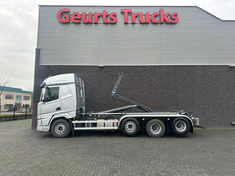 DAF XF 530 8X2 TRIPLE VDL S-30-6700 HAAKARMSYSTEEM/ABROLLKIPPER/HOOKLIFT/NIEUW/NEW - Multibasculante camión: foto 1 DAF XF 530 8X2 TRIPLE VDL S-30-6700 HAAKARMSYSTEEM/ABROLLKIPPER/HOOKLIFT/NIEUW/NEW - Multibasculante camión: foto 1
