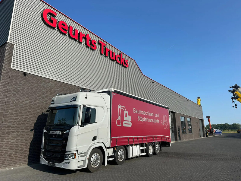Scania R540 B8X2*6LB OPRIJWAGEN MET 15 TONS LAADKLEP EN GESLOTEN HUIF MET SCHUIFZEILEN EN SCHUIFKAP - Portavehículos camión: foto 2 Scania R540 B8X2*6LB OPRIJWAGEN MET 15 TONS LAADKLEP EN GESLOTEN HUIF MET SCHUIFZEILEN EN SCHUIFKAP - Portavehículos camión: foto 2