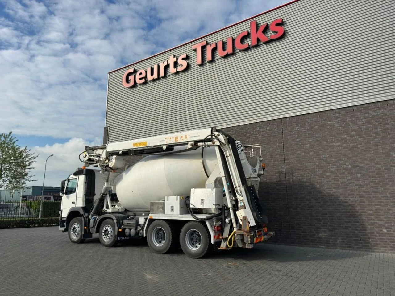 Volvo FM 410 8X4 + STETTER 9 M3 MIXER/MISCHER + THEAM - Camión hormigonera: foto 3 Volvo FM 410 8X4 + STETTER 9 M3 MIXER/MISCHER + THEAM - Camión hormigonera: foto 3