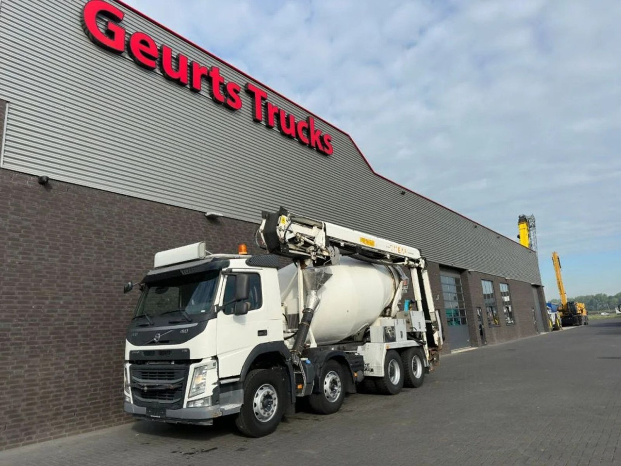 Volvo FM 410 8X4 + STETTER 9 M3 MIXER/MISCHER + THEAM - Camión hormigonera: foto 2 Volvo FM 410 8X4 + STETTER 9 M3 MIXER/MISCHER + THEAM - Camión hormigonera: foto 2