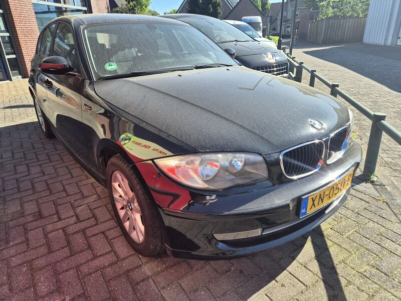 BMW 1 Serie 187 - Hatchback: foto 2 BMW 1 Serie 187 - Hatchback: foto 2