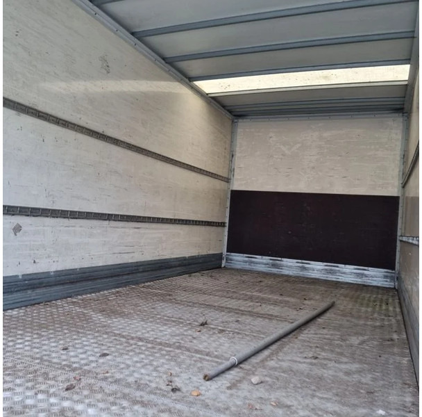 Iveco ML75 E18 manual gearbox..... 180 pk met laadklep - Camión caja cerrada: foto 3 Iveco ML75 E18 manual gearbox..... 180 pk met laadklep - Camión caja cerrada: foto 3