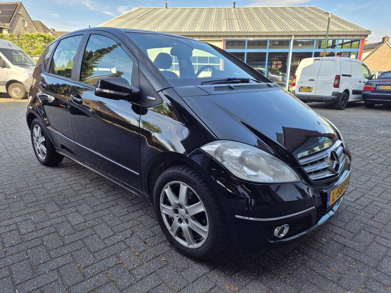 Mercedes-Benz A-Klasse A160 Automaat AvantGarde - Coche: foto 2 Mercedes-Benz A-Klasse A160 Automaat AvantGarde - Coche: foto 2