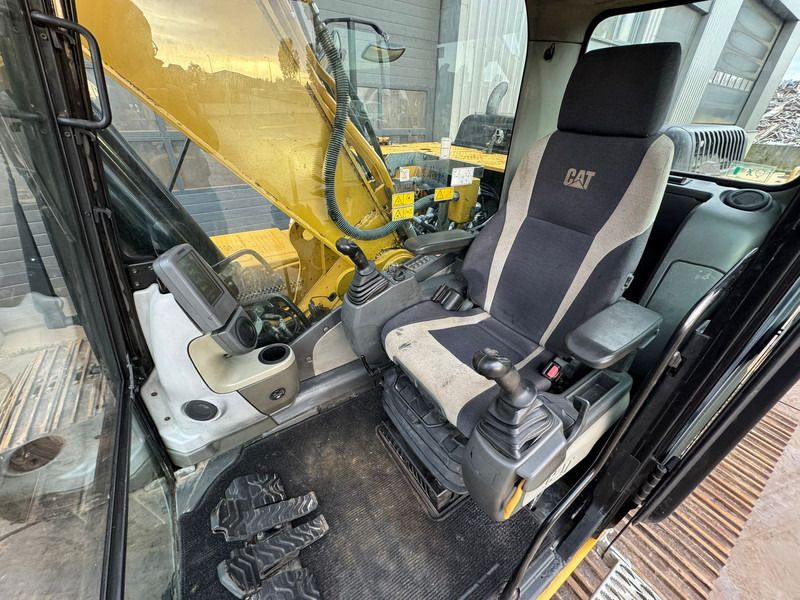 Excavadora de cadenas Caterpillar 319DL: foto 17 Excavadora de cadenas Caterpillar 319DL: foto 17