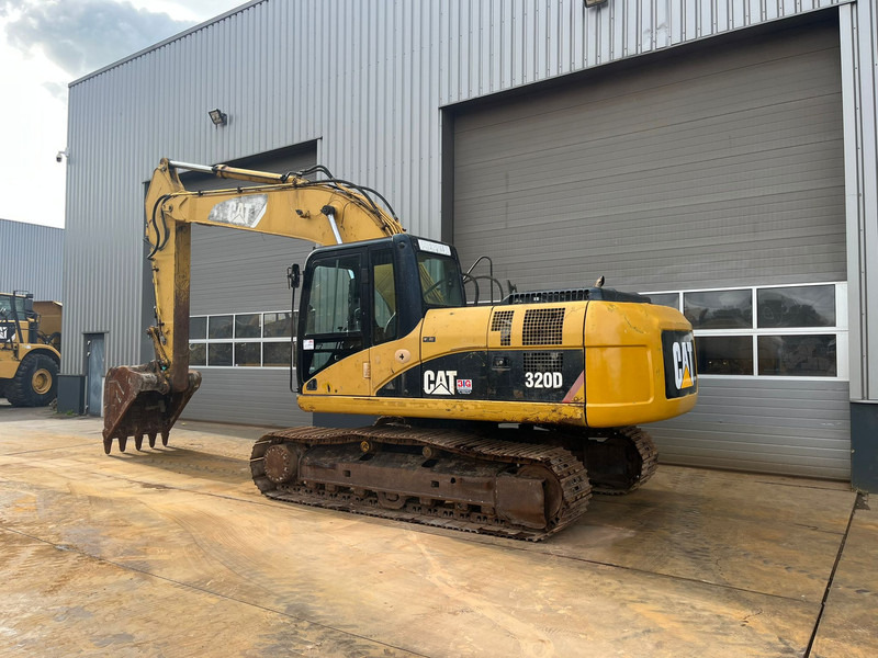 Caterpillar 320D - bucket with teeth - Excavadora de cadenas: foto 3 Caterpillar 320D - bucket with teeth - Excavadora de cadenas: foto 3