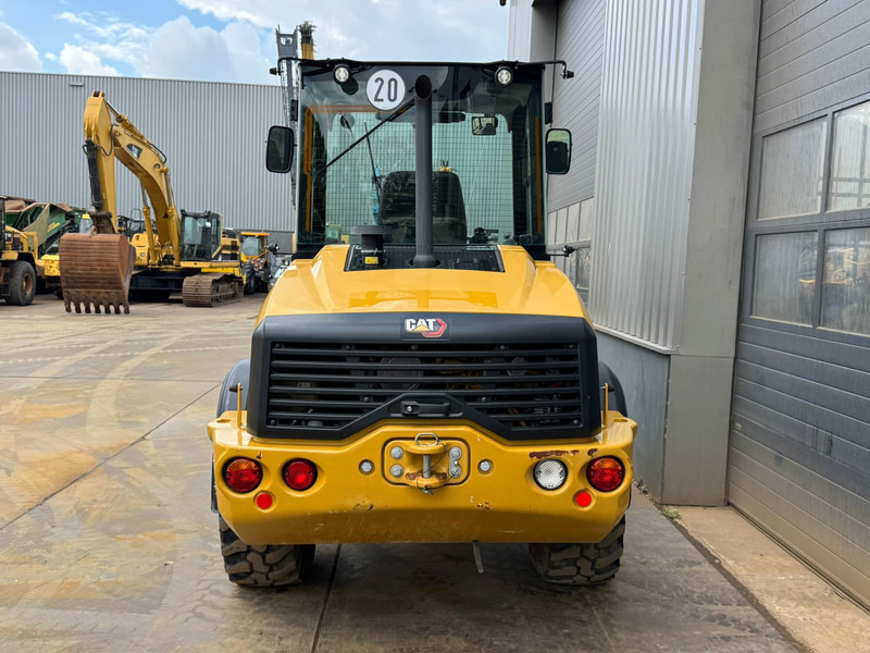 Caterpillar 908M - Bucket + forks - Cargadora de ruedas: foto 4 Caterpillar 908M - Bucket + forks - Cargadora de ruedas: foto 4