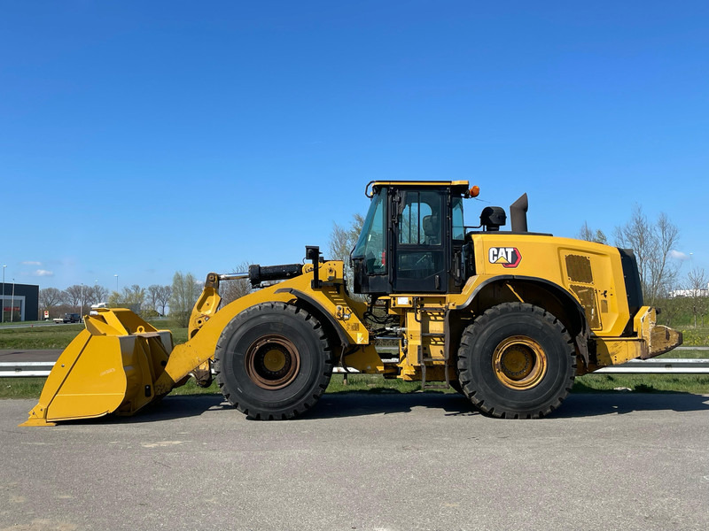 Caterpillar 972M XE - CE / new tires / new bucket edge - Cargadora de ruedas: foto 1 Caterpillar 972M XE - CE / new tires / new bucket edge - Cargadora de ruedas: foto 1