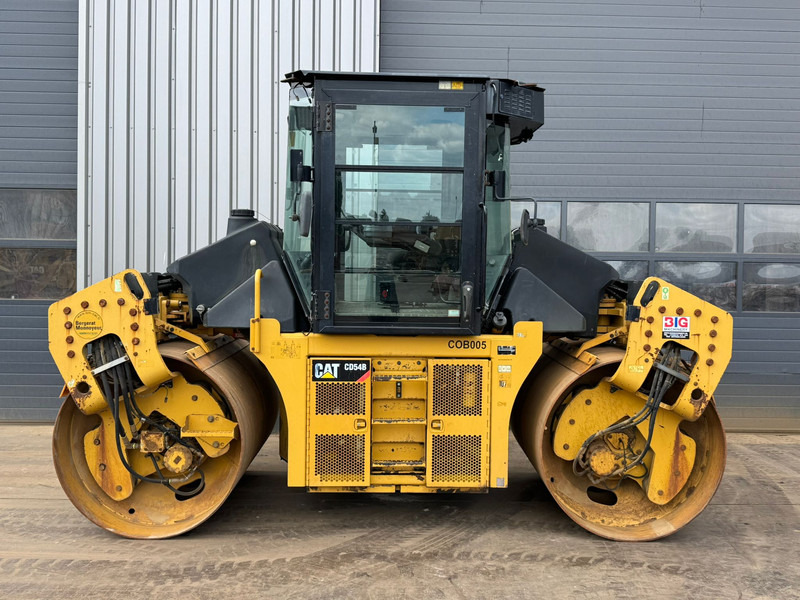 Caterpillar CD54B - Rodillo: foto 1 Caterpillar CD54B - Rodillo: foto 1