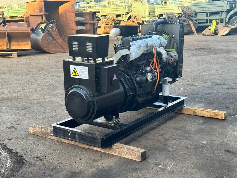 Giga power LT-W30GF 37.5 kVA Open generator - Generador industriale: foto 3 Giga power LT-W30GF 37.5 kVA Open generator - Generador industriale: foto 3