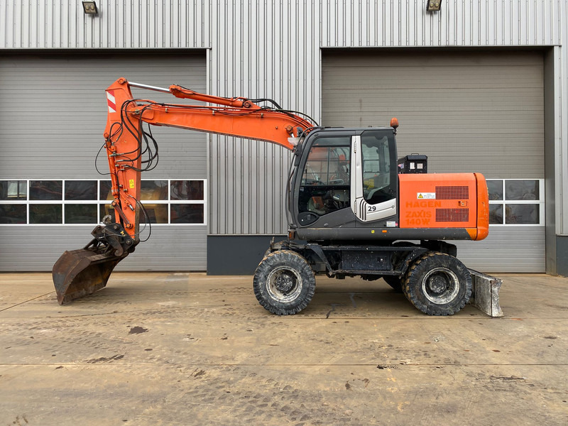Hitachi ZX140W-3 - Excavadora de ruedas: foto 1 Hitachi ZX140W-3 - Excavadora de ruedas: foto 1
