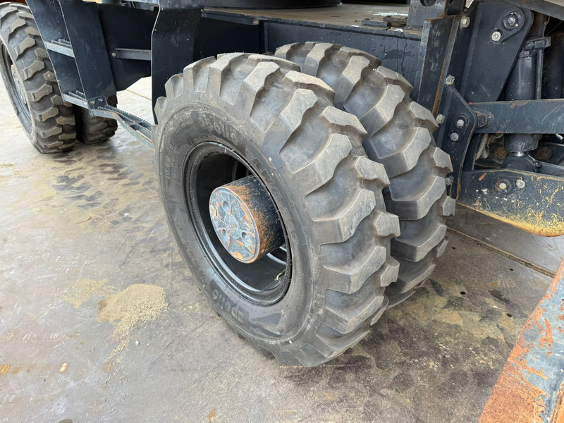 Excavadora de ruedas Komatsu PW180-11: foto 12 Excavadora de ruedas Komatsu PW180-11: foto 12