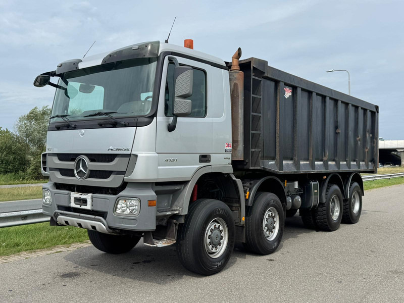 MERCEDESBENZ ACTROS 4151 V8 8x8 tipper - Volquete camión: foto 1 MERCEDESBENZ ACTROS 4151 V8 8x8 tipper - Volquete camión: foto 1