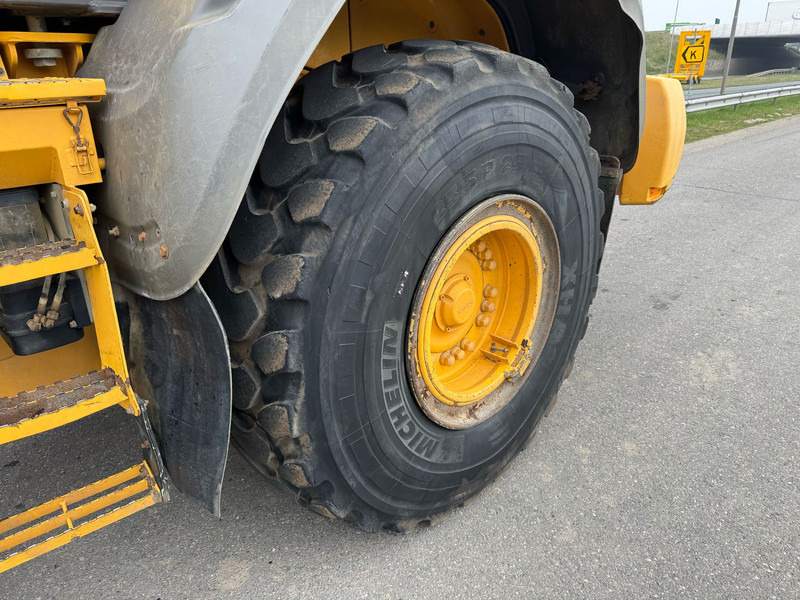 Cargadora de ruedas Volvo L110H: foto 13