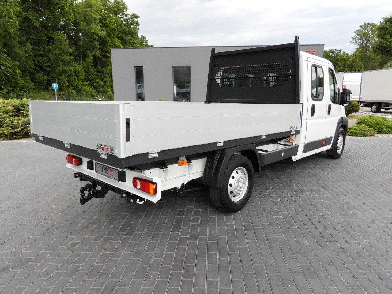 Citroën JUMPER PRITSCHE DOPPELKABINE DOKA 7 SITZE - Caja abierta furgoneta, Furgoneta combi: foto 3 Citroën JUMPER PRITSCHE DOPPELKABINE DOKA 7 SITZE - Caja abierta furgoneta, Furgoneta combi: foto 3
