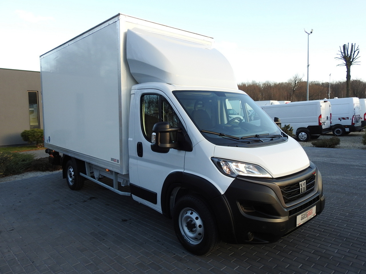 FIAT DUCATO BOX LIFT 8 PALLETS CRUISE CONTROL AIR CONDITIONING 180HP - Furgoneta: foto 4 FIAT DUCATO BOX LIFT 8 PALLETS CRUISE CONTROL AIR CONDITIONING 180HP - Furgoneta: foto 4
