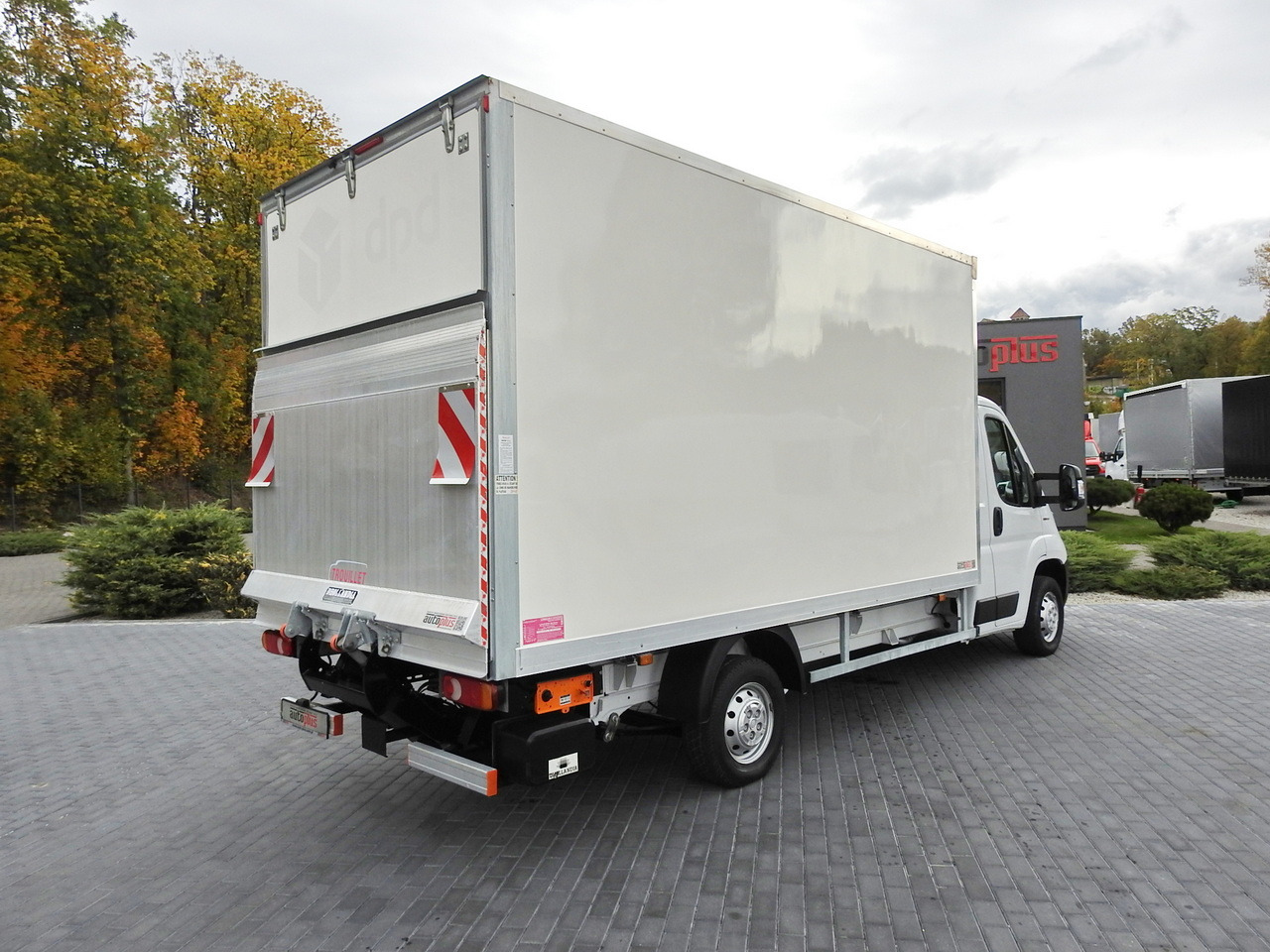 FIAT DUCATO BOX LIFT 8 PALLETS CRUISE CONTROL NAVIGATION AIR CONDITIONING LED LIGHTS 130HP - Furgoneta: foto 3 FIAT DUCATO BOX LIFT 8 PALLETS CRUISE CONTROL NAVIGATION AIR CONDITIONING LED LIGHTS 130HP - Furgoneta: foto 3