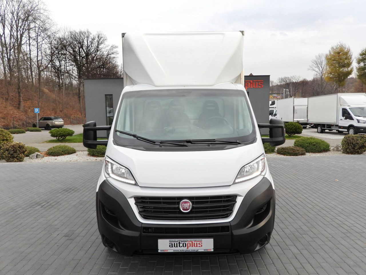 FIAT DUCATO BOX LIFT 8 PALLETS CRUISE CONTROL NAVIGATION LED LIGHTS AIR CONDITIONING 130HP - Furgoneta: foto 5 FIAT DUCATO BOX LIFT 8 PALLETS CRUISE CONTROL NAVIGATION LED LIGHTS AIR CONDITIONING 130HP - Furgoneta: foto 5