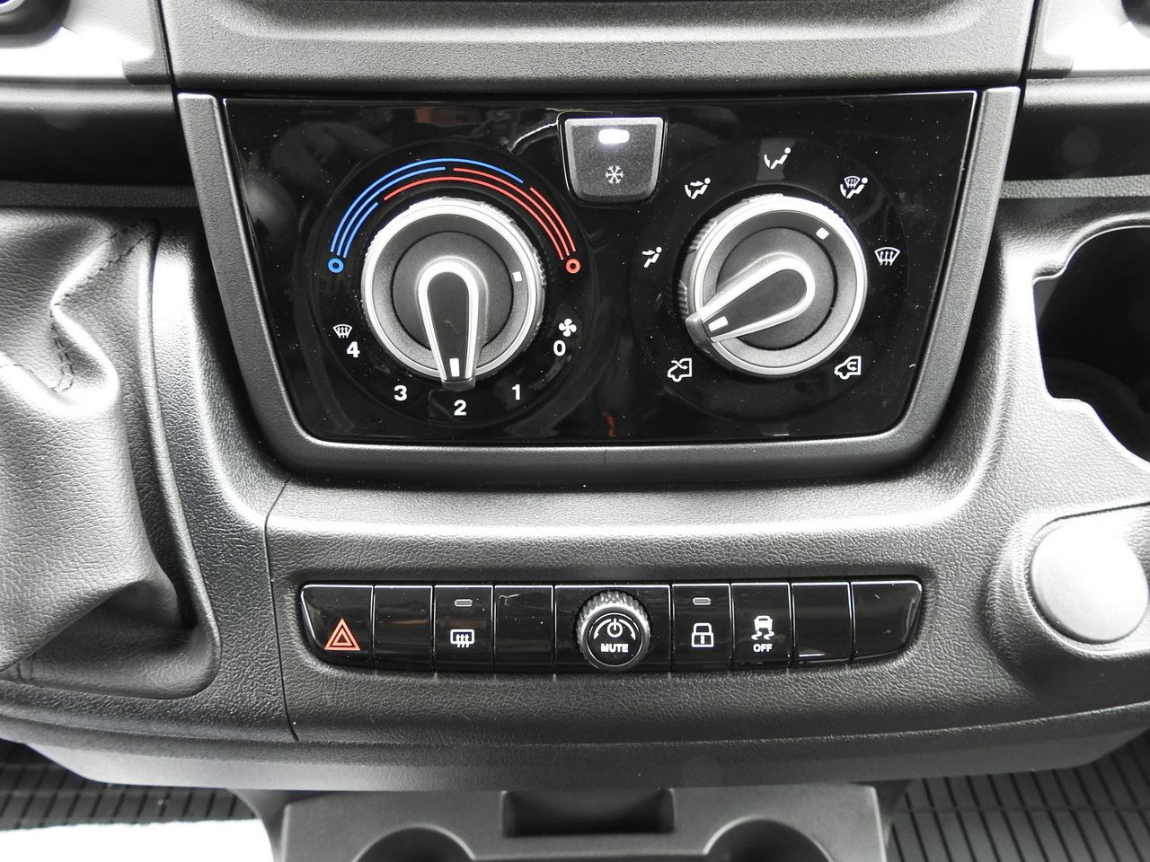 Furgoneta con caja de lona nuevo FIAT DUCATO: foto 41