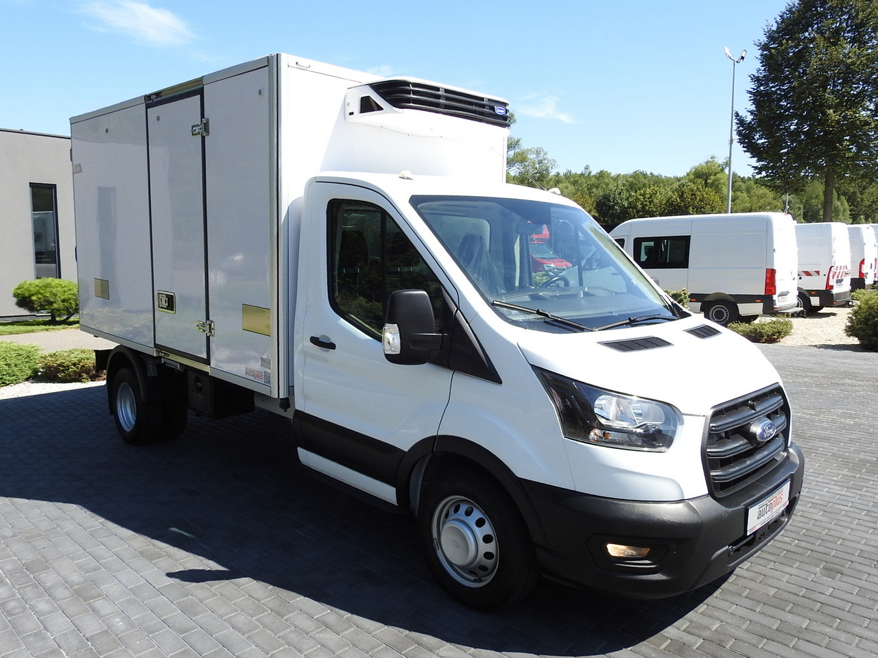 FORD TRANSIT REGRIGERATOR BOX 0*C POWER SUPPLY 230V CRUISE CONTROL AIR CONDITIONING TWIN WHEELS 170HP - Frigorífico furgoneta: foto 4 FORD TRANSIT REGRIGERATOR BOX 0*C POWER SUPPLY 230V CRUISE CONTROL AIR CONDITIONING TWIN WHEELS 170HP - Frigorífico furgoneta: foto 4