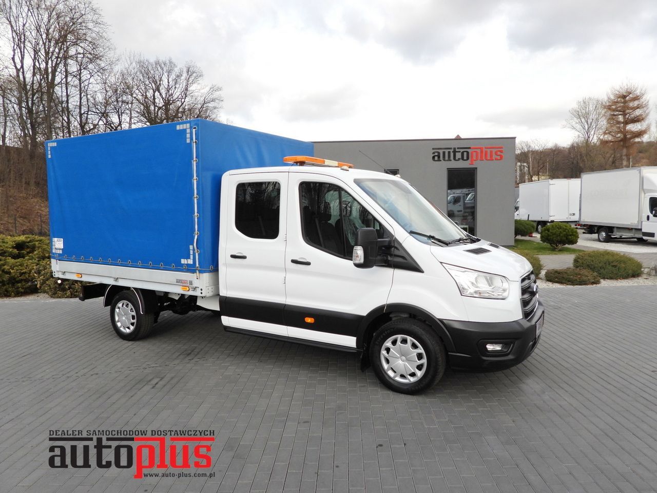 FORD TRANSIT STAKE BODY TARPAULIN DOUBLE CABIN DOKA 7 SEATS CRUISE CONTROL LED LIGHTS AIR CONDITIONING 130HP - Caja abierta furgoneta: foto 1 FORD TRANSIT STAKE BODY TARPAULIN DOUBLE CABIN DOKA 7 SEATS CRUISE CONTROL LED LIGHTS AIR CONDITIONING 130HP - Caja abierta furgoneta: foto 1