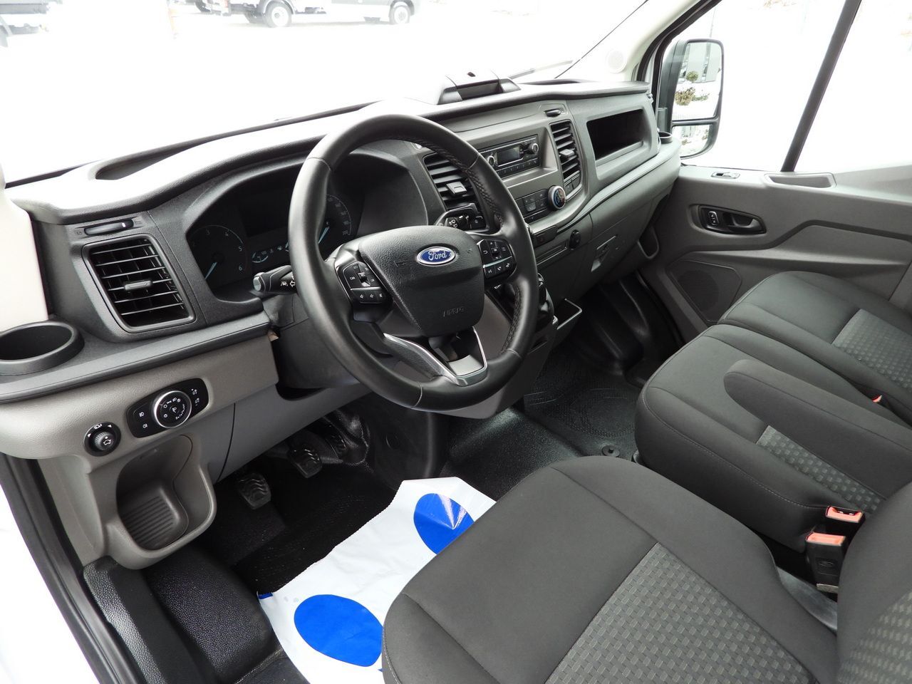 FORD TRANSIT TIPPER CRUISE CONTROL LED LIGHTS TWIN WHEELS AIR CONDITIONING 170HP - Volquete furgoneta: foto 2 FORD TRANSIT TIPPER CRUISE CONTROL LED LIGHTS TWIN WHEELS AIR CONDITIONING 170HP - Volquete furgoneta: foto 2