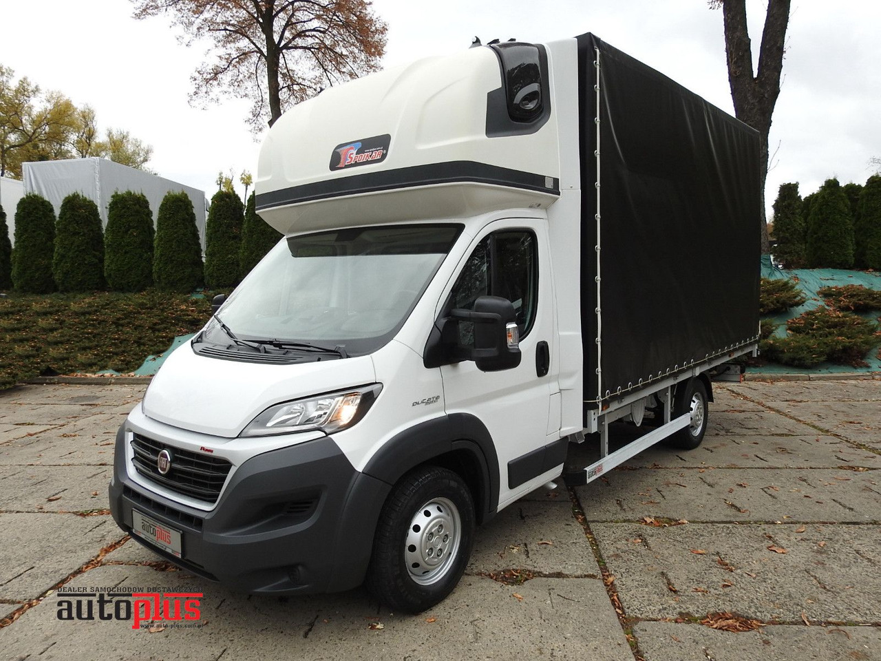 Fiat DUCATO PRITSCHE PLANE AUFZUG 8 PALETTEN WEBASTO - Furgoneta con caja de lona: foto 1 Fiat DUCATO PRITSCHE PLANE AUFZUG 8 PALETTEN WEBASTO - Furgoneta con caja de lona: foto 1