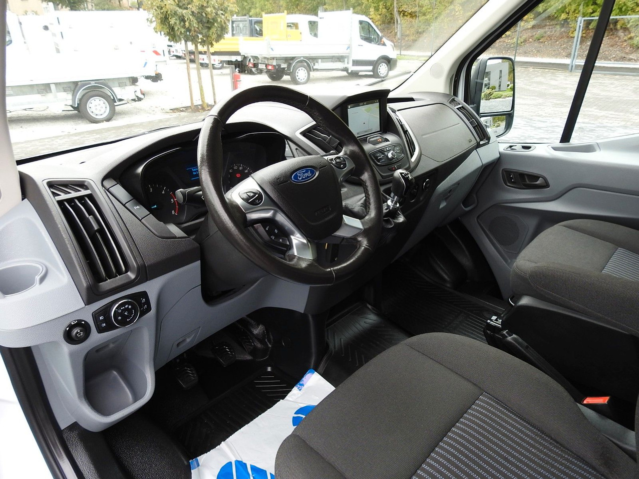 Ford TRANSIT KÜHLKASTENWAGEN 0*C HEIZFUNKTION Ford TRANSIT KÜHLKASTENWAGEN 0*C HEIZFUNKTION - Frigorífico furgoneta: foto 2 Ford TRANSIT KÜHLKASTENWAGEN 0*C HEIZFUNKTION Ford TRANSIT KÜHLKASTENWAGEN 0*C HEIZFUNKTION - Frigorífico furgoneta: foto 2