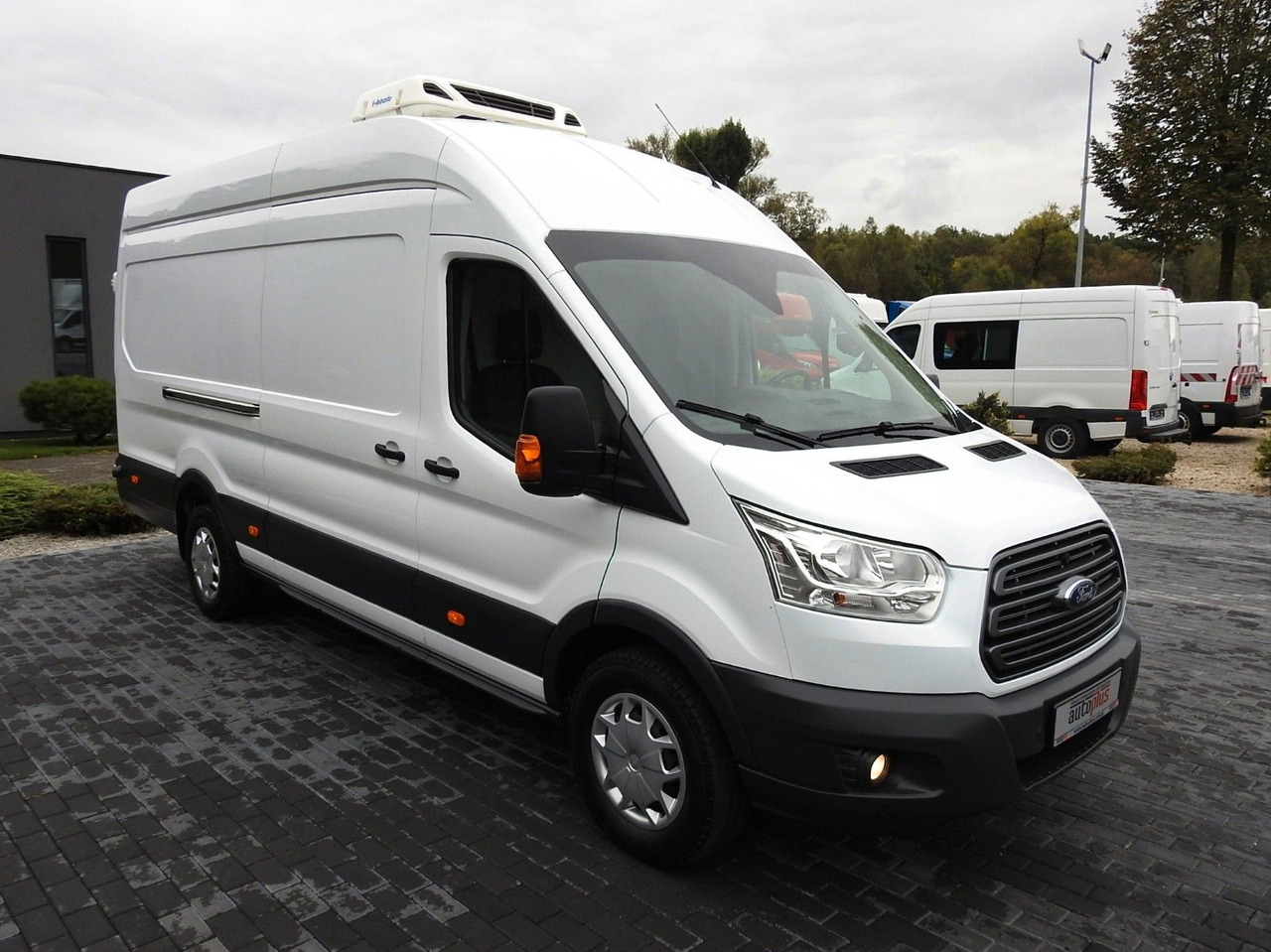 Ford TRANSIT KÜHLKASTENWAGEN 0*C HEIZFUNKTION Ford TRANSIT KÜHLKASTENWAGEN 0*C HEIZFUNKTION - Frigorífico furgoneta: foto 4 Ford TRANSIT KÜHLKASTENWAGEN 0*C HEIZFUNKTION Ford TRANSIT KÜHLKASTENWAGEN 0*C HEIZFUNKTION - Frigorífico furgoneta: foto 4