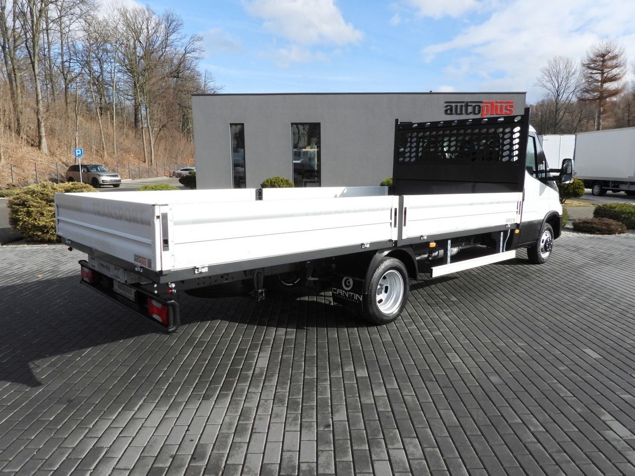 IVECO DAILY 35C16 STAKE BODY 10 PALLETS CRUISE CONTROL TWIN WHEELS AIR CONDITIONING 160HP - Caja abierta furgoneta: foto 3 IVECO DAILY 35C16 STAKE BODY 10 PALLETS CRUISE CONTROL TWIN WHEELS AIR CONDITIONING 160HP - Caja abierta furgoneta: foto 3