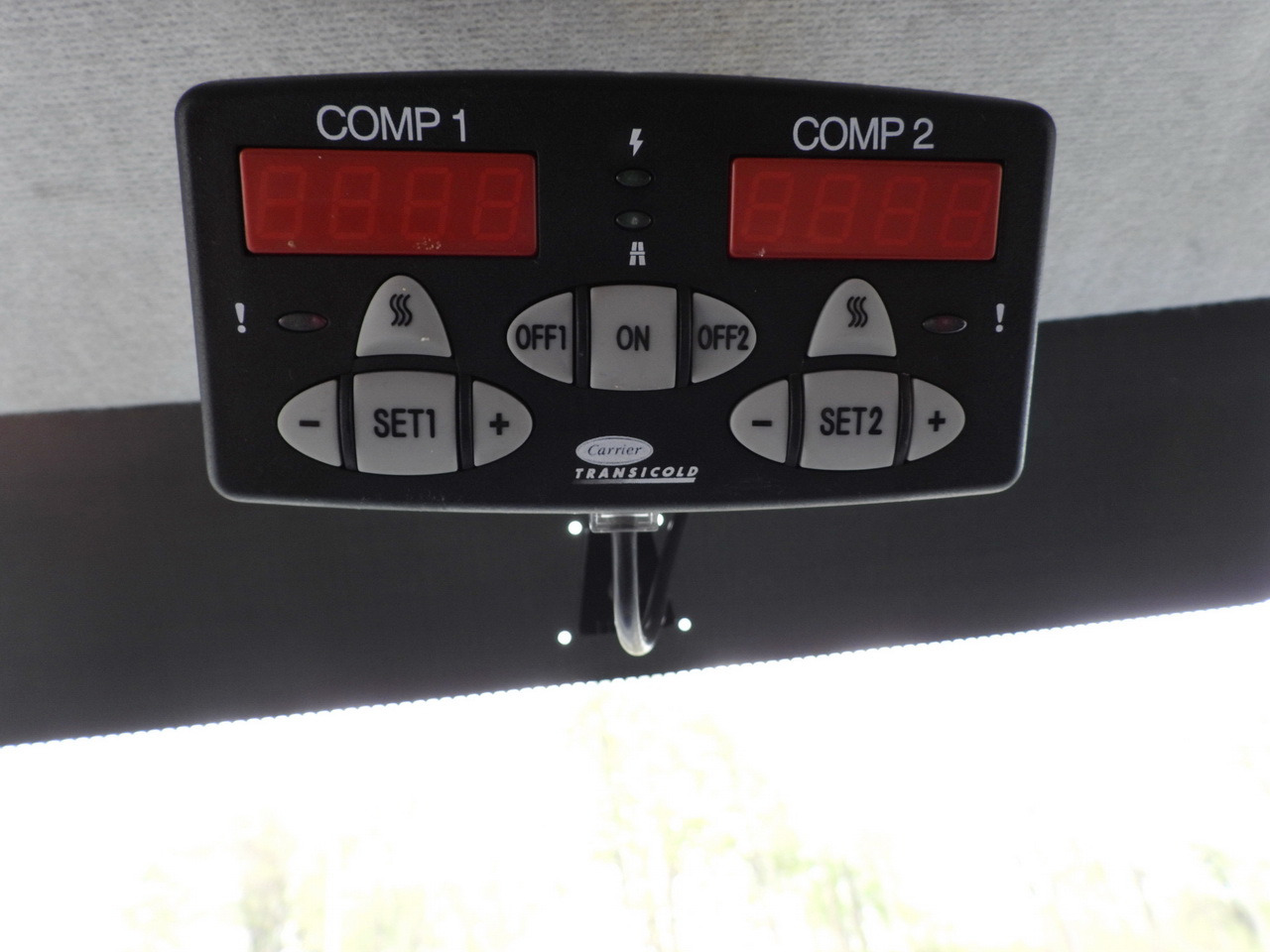 Frigorífico furgoneta IVECO DAILY 35S14 REFRIGERATOR VAN 0*C POWER SUPPLY 230V CRUISE CONTROL AUTOMATIC TRANSMISSION HI-MATIC AIR CONDITIONING  140HP: foto 45